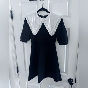 Peter Pan collar dress with puffy sleeves
